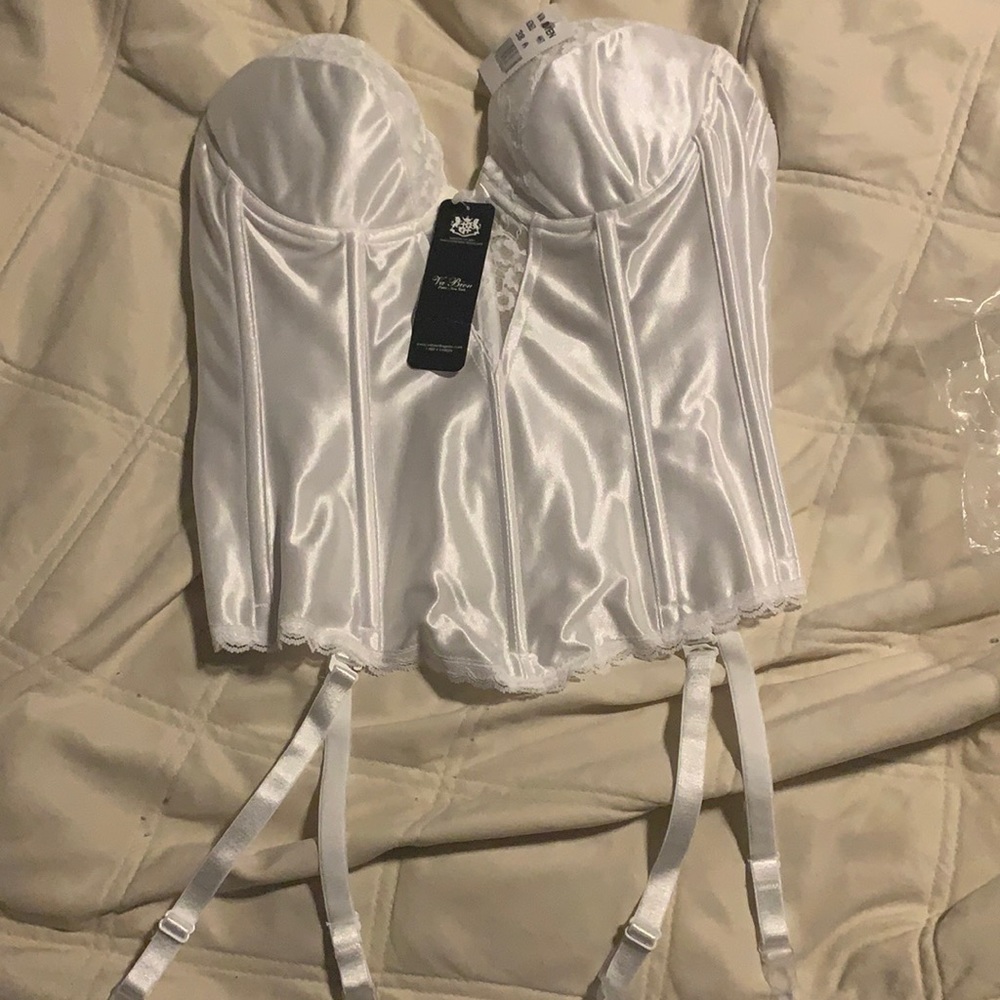 Brand NEW with tags, Va Bien, size 38A corset
